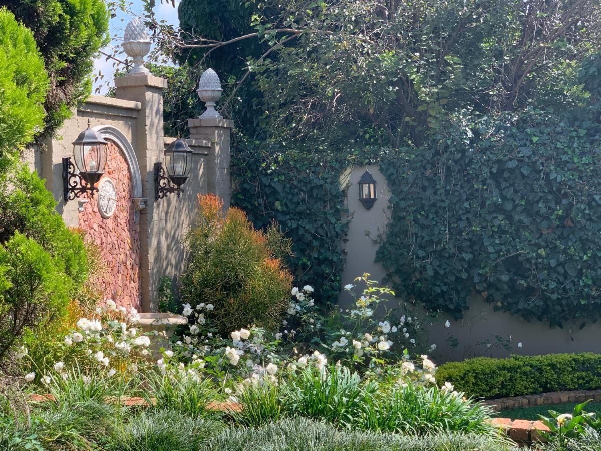 Villa Lugano Guesthouse Johannesburg Exterior foto